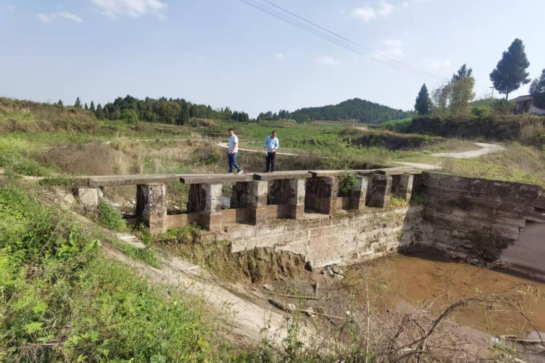 情系村落暖民气 打造为民网红桥——省yl6809永利集团精准助扶邓家沟村办实事、践担任